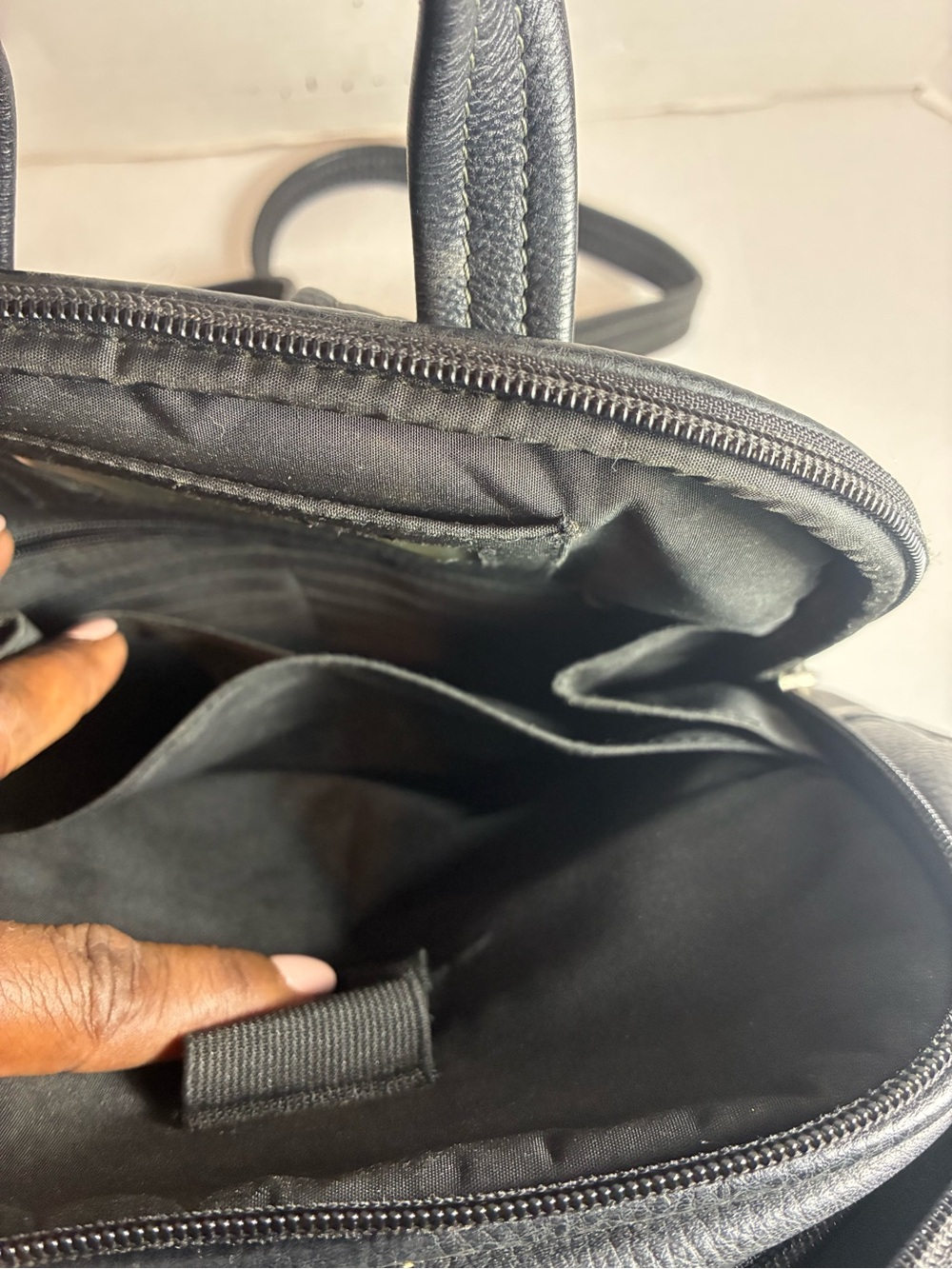 Tignanello Black Genuine Leather Women’s Backpack Purse Classic Older Style - Picture 9 of 14